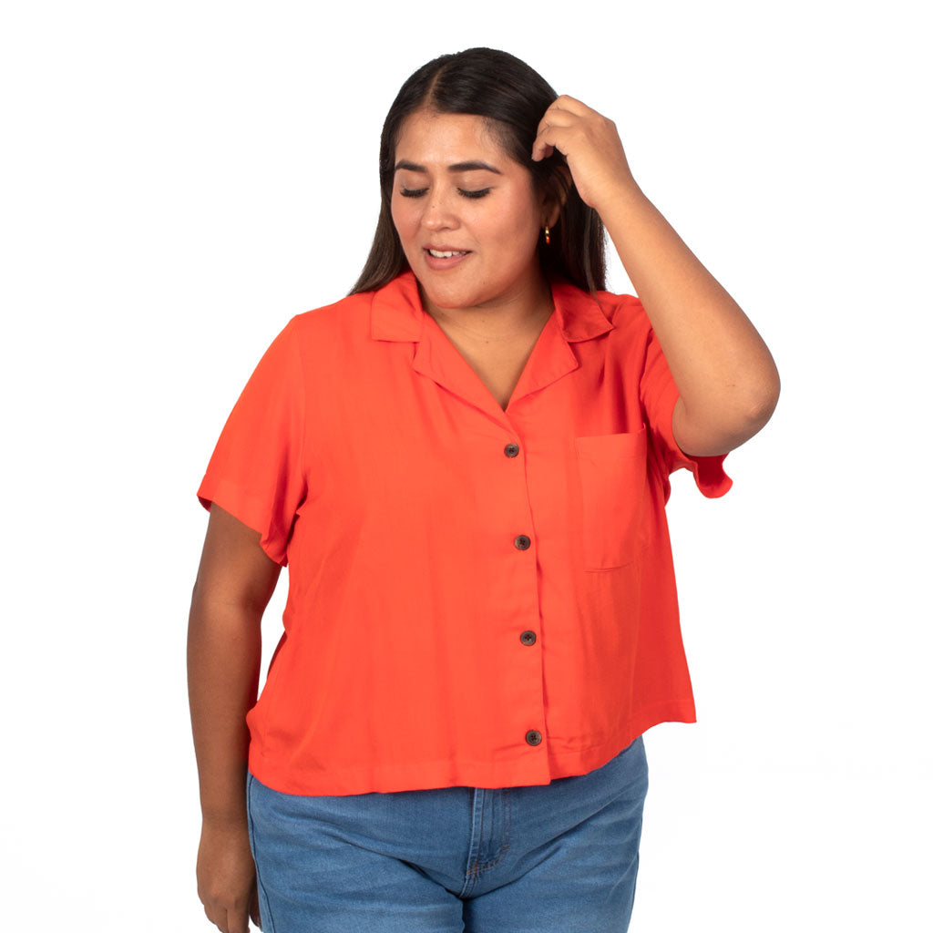 Blusa Magnolia Challis Cuello Camisero Manga Corta Mujer
