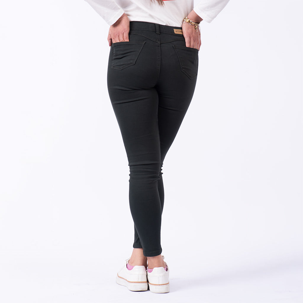 Pantalón Drill Stretch Ethiopia Mujer - 2x S/90.00 y 3x S/120.00