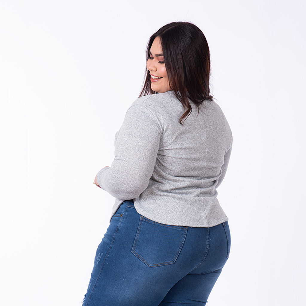 Polo Magnolia Rayon Manga Larga - 2x S/55.00 y 3x S/75.00