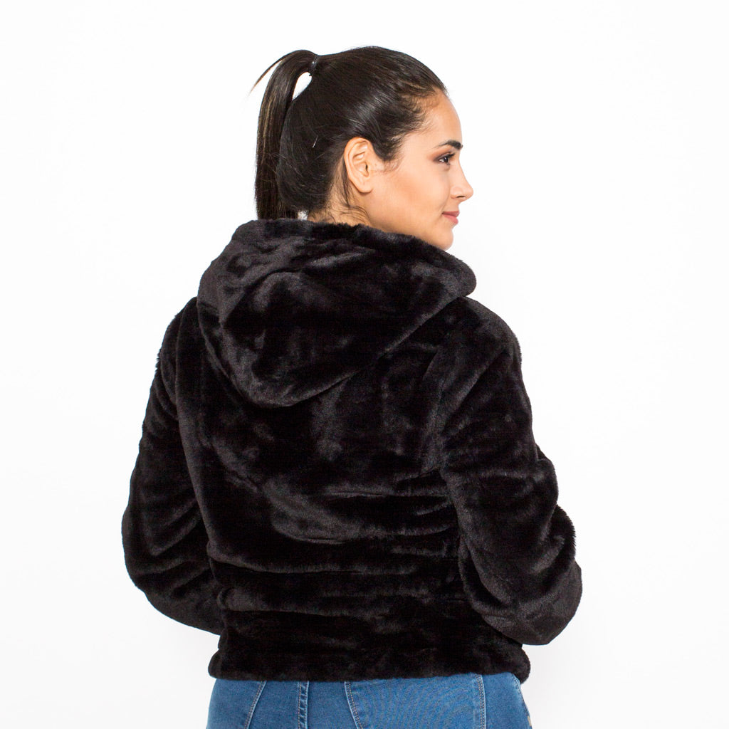 Casaca FST Mujer - 2x S/90.00 y 3x S/120.00